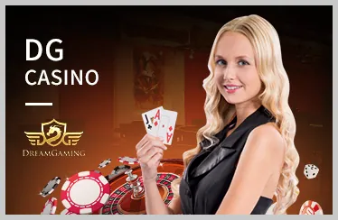 Bàn chơi Omaha Poker với nhiều lá bài